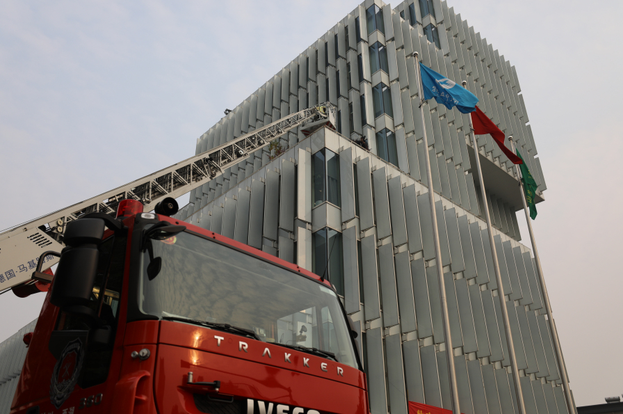 時尚服裝冬至文案圖片（時尚服裝冬至文案圖片高清）