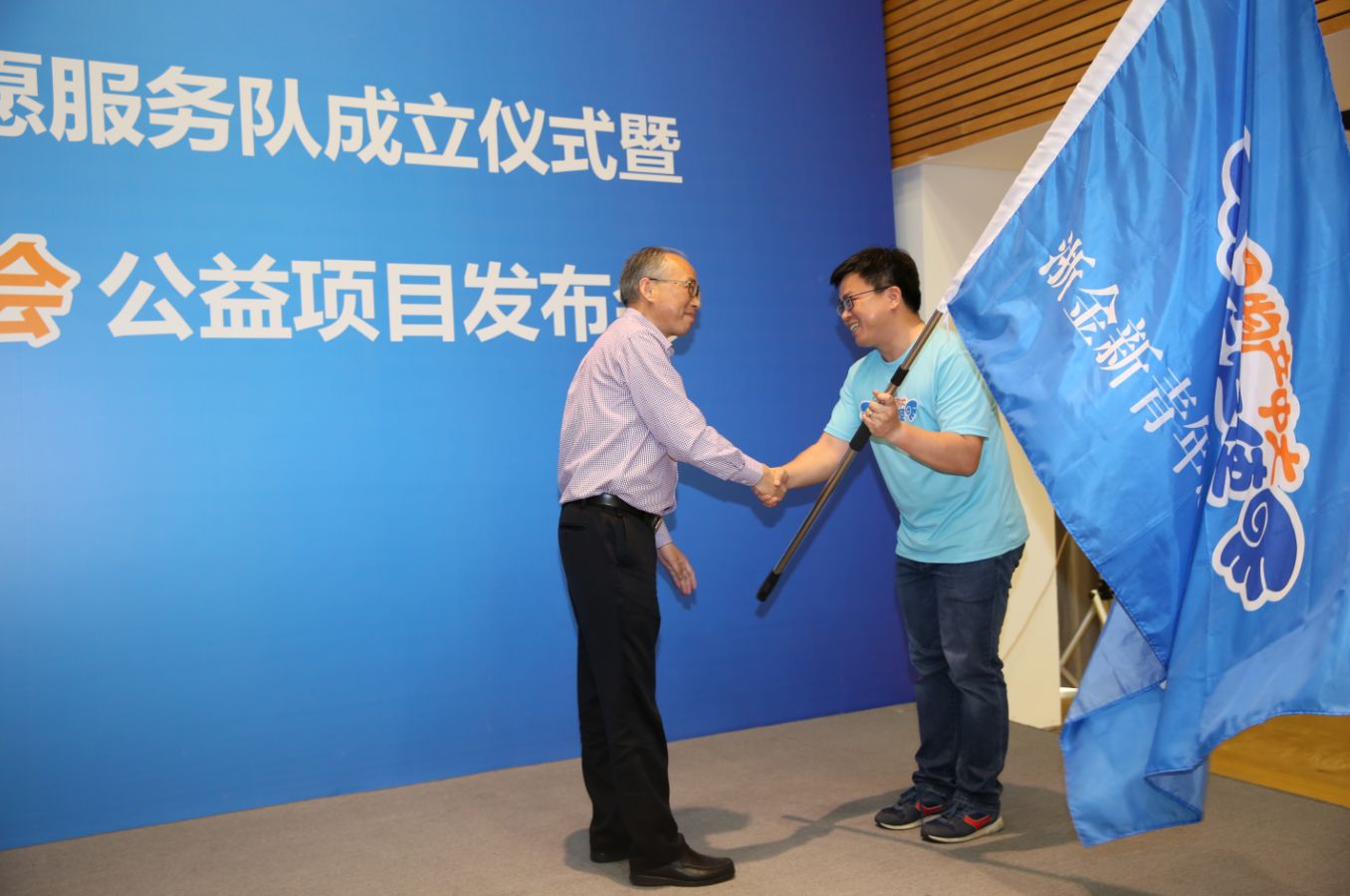 1522746224256686BUge.png blob.png