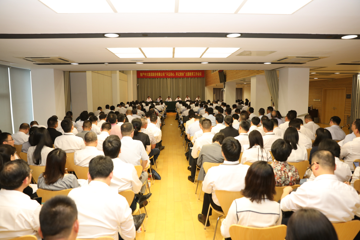 創意服裝誇張時尚（誇張大氣服裝設計）