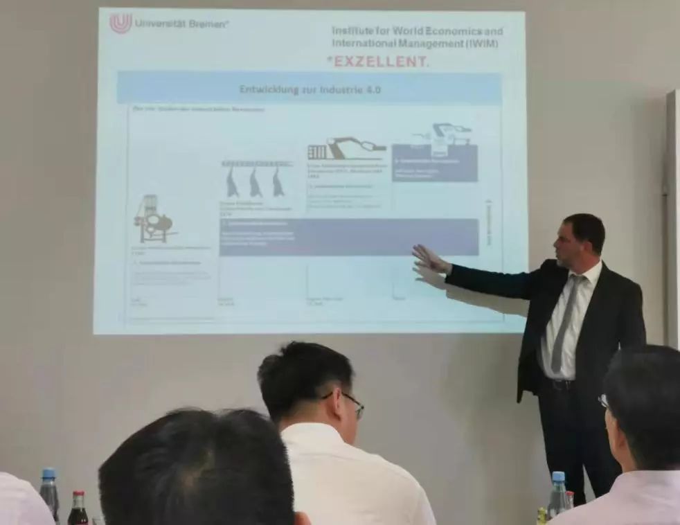 15681913049968910naz.jpg 3.jpg