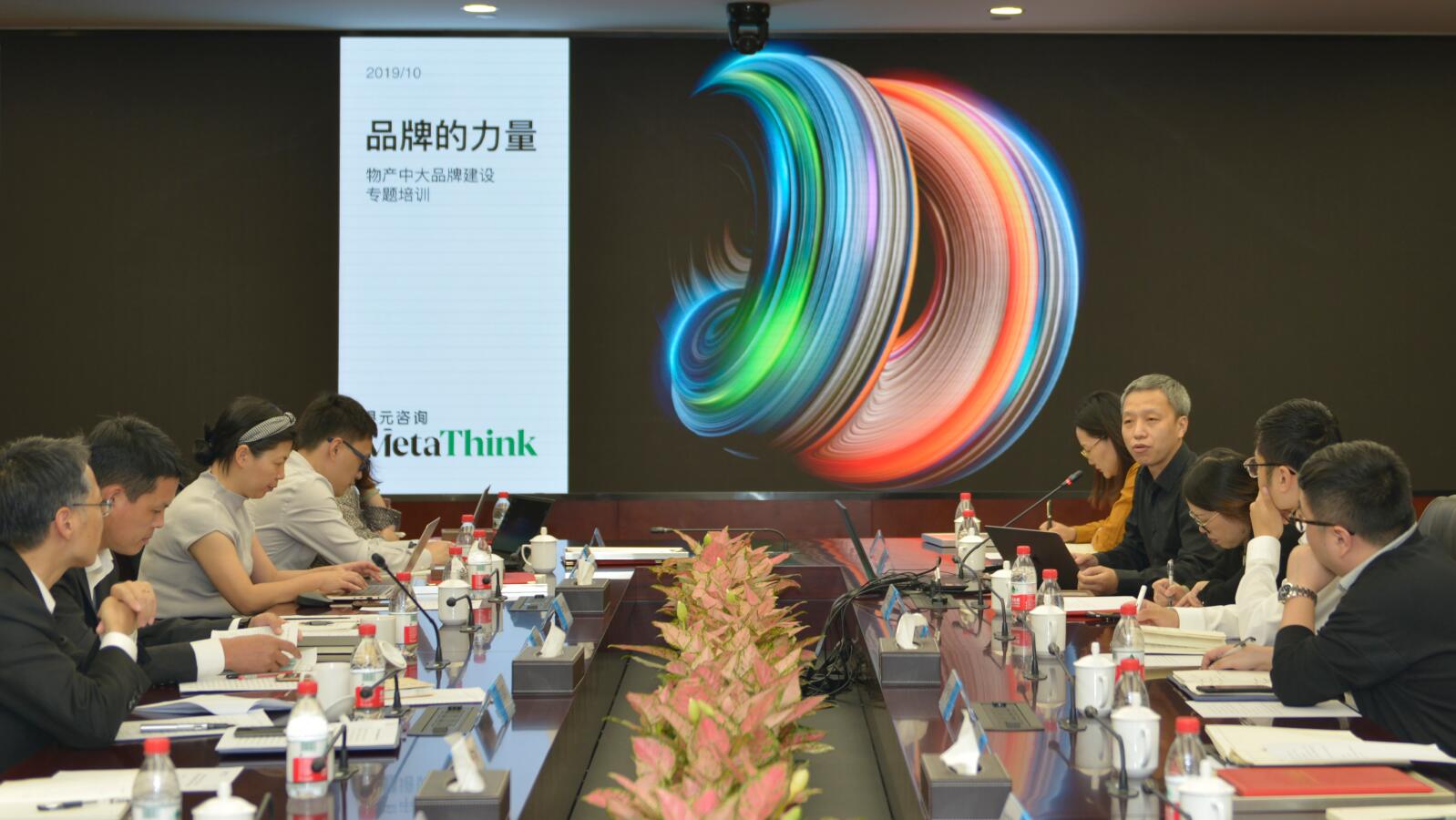 高圓圓服裝時尚搭配圖片（高圓圓服飾搭配圖片）