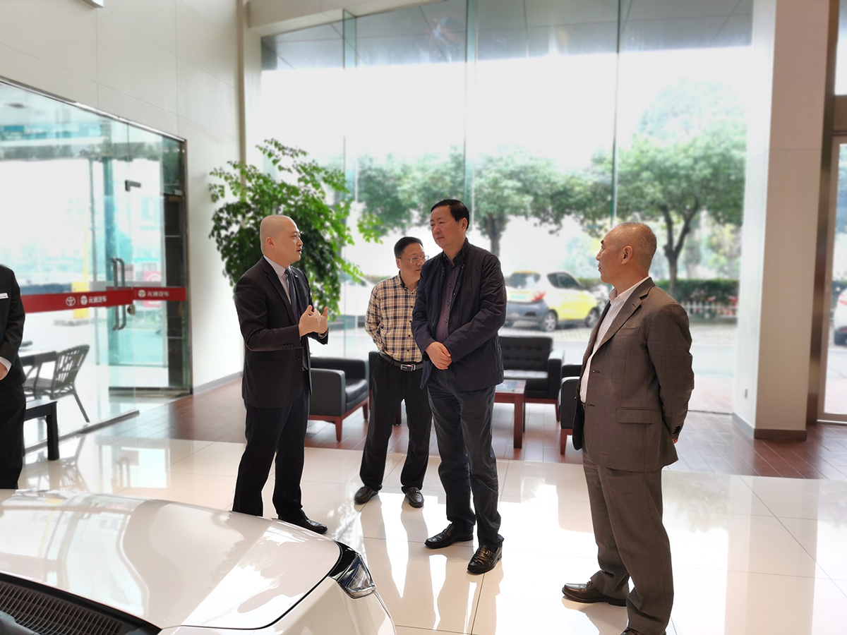 夏裝男士時尚服裝圖片（夏裝男裝搭配圖片）