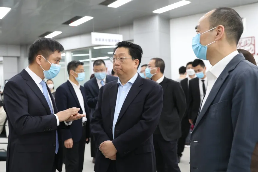 快時尚服裝裝修（服裝快時尚是什麽意思）